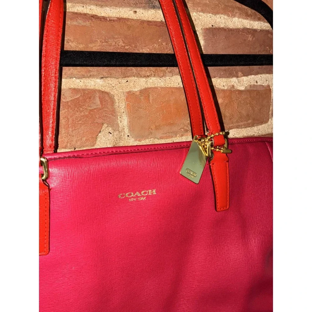 Coach NYC Tote Bag‎ Pink Red Leather Gold Hardware